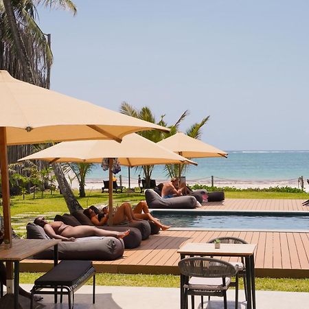 Lalagalu - Beachfront Ecocabins Diani Beach Exterior foto