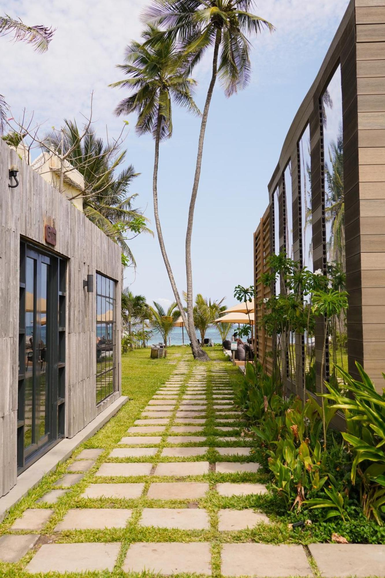 Lalagalu - Beachfront Ecocabins Diani Beach Exterior foto